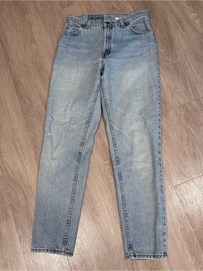 Levi's 90's Vintage White Tab Relaxed Fit Tapered Leg Jeans size 30
